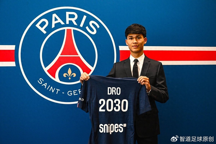 开云APP-恩里克挖老东家 巴黎820万欧签巴萨18岁前腰德罗 签约4年半|巴塞罗那|六冠王|罗马诺|球员|欧冠_新浪体育_新浪新闻